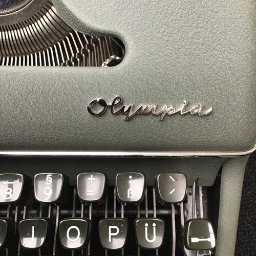 Olympia schreibmaschine 3 - schreibmaschine, sm
