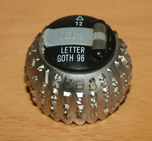 Kugelkopf von ibm 12 - kugelkopf, letter