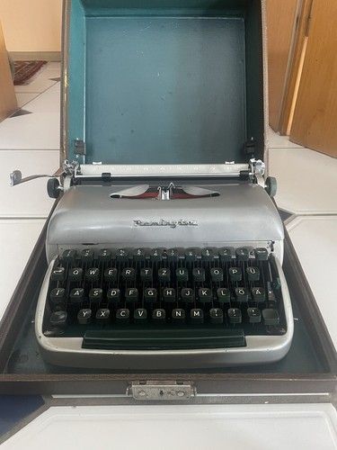 Schreibmaschine vintage 1950er - schreibmaschine,